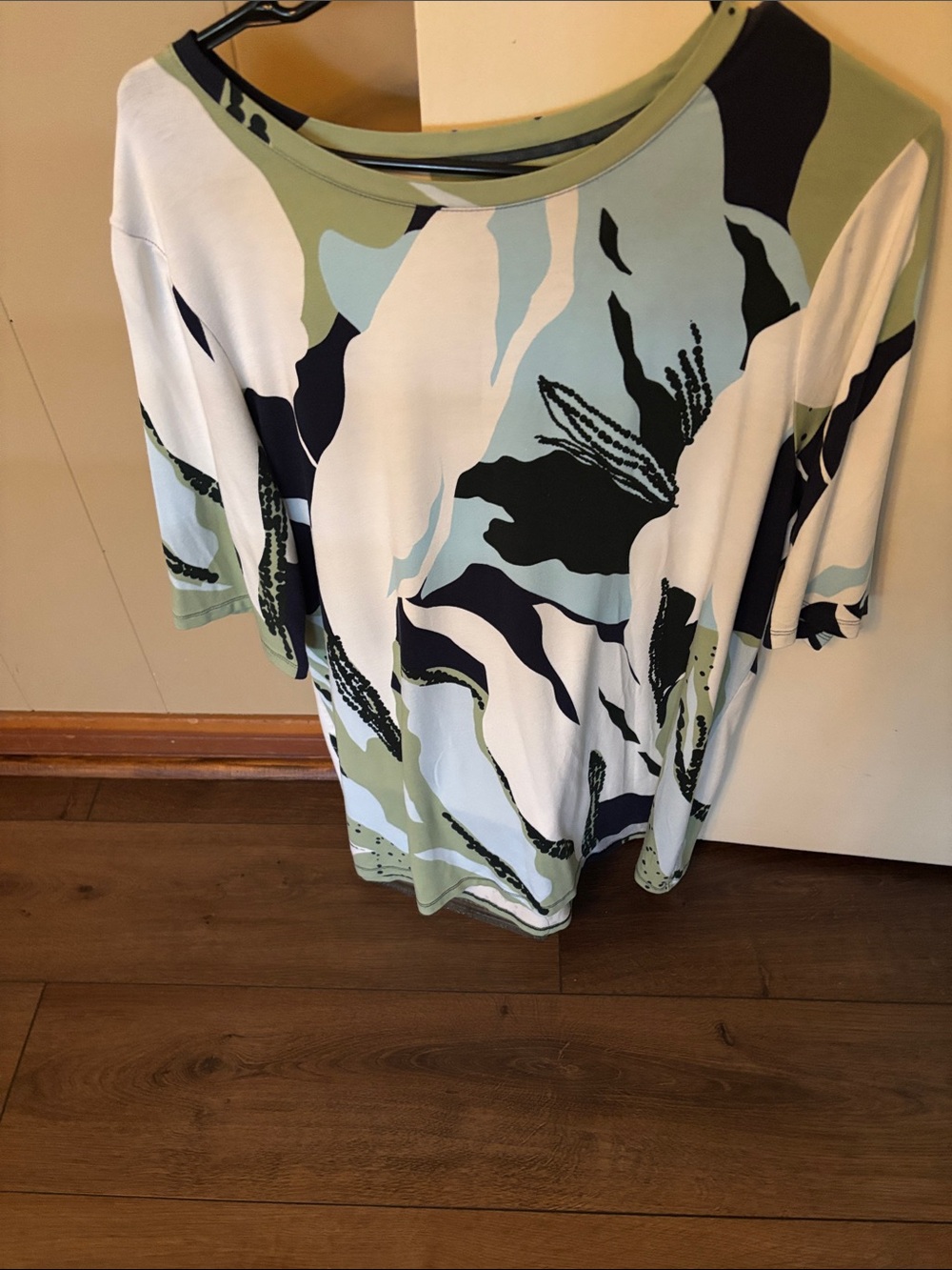 Chico's Oversized Abstract Floral Boatneck Top in White, Olive & Navy